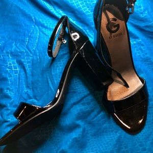 Patent leather pump (worn once) open toe